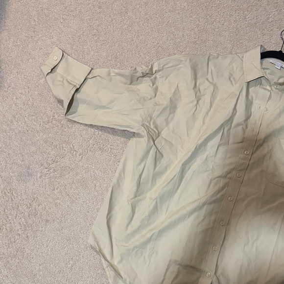 Topshop women’s Beige Button Down Shirt - Picture 3 of 5